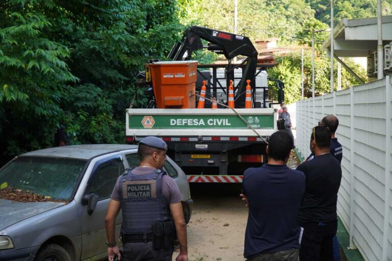 01 Prefeitura de Ilhabela notifica proprietários de bens abandonados apreendidos e reforça ordenamento urbano